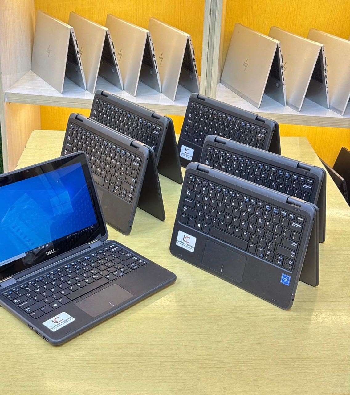 Multiple Dell 3189 laptops in stock